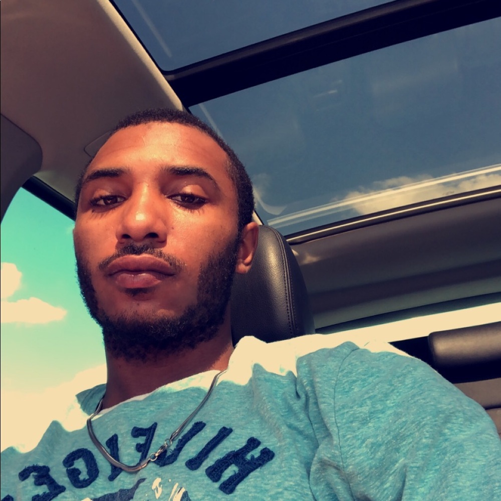 Meet your Posher, Clifton